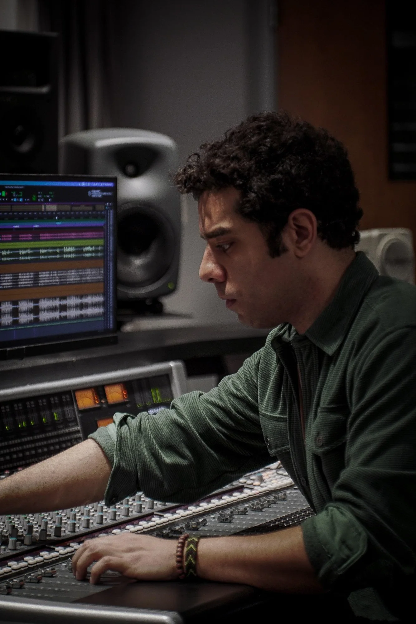 Pouria Zarei, Recording Engineer with minMAX Electroacoustic Orchestra