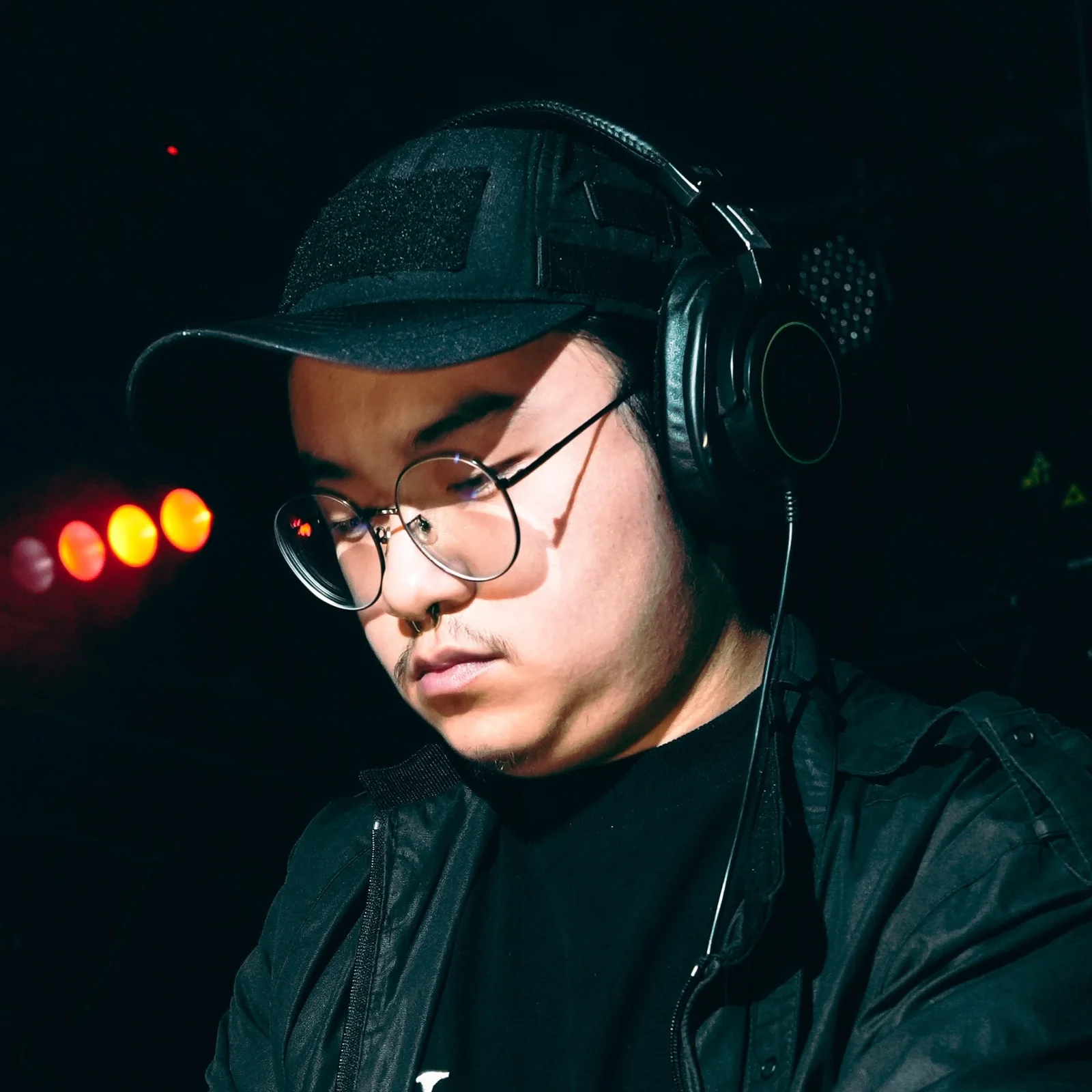 Richard Hu, Composer with minMAX Electroacoustic Orchestra