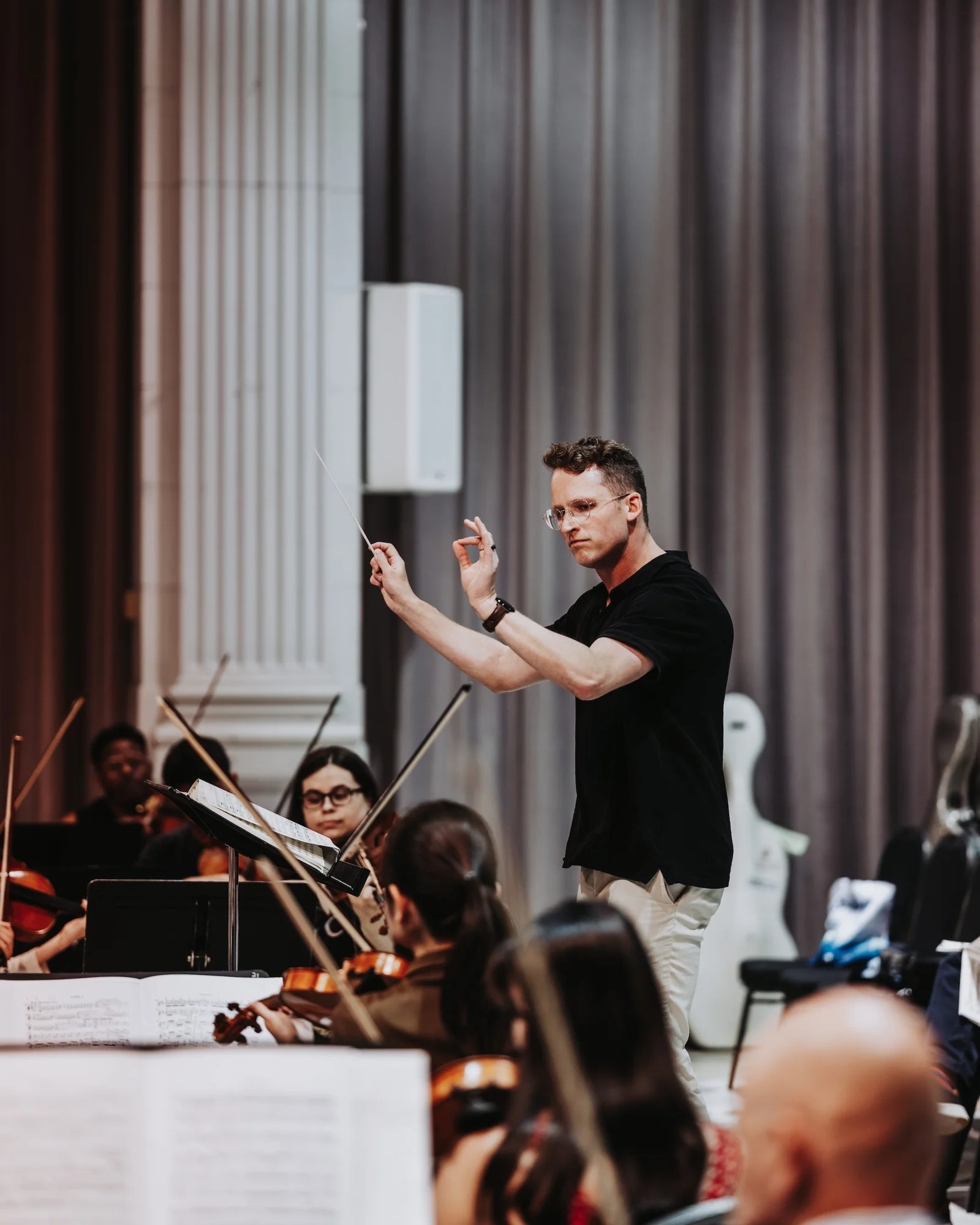 Shawn Bennett, Conductor with minMAX Electroacoustic Orchestra