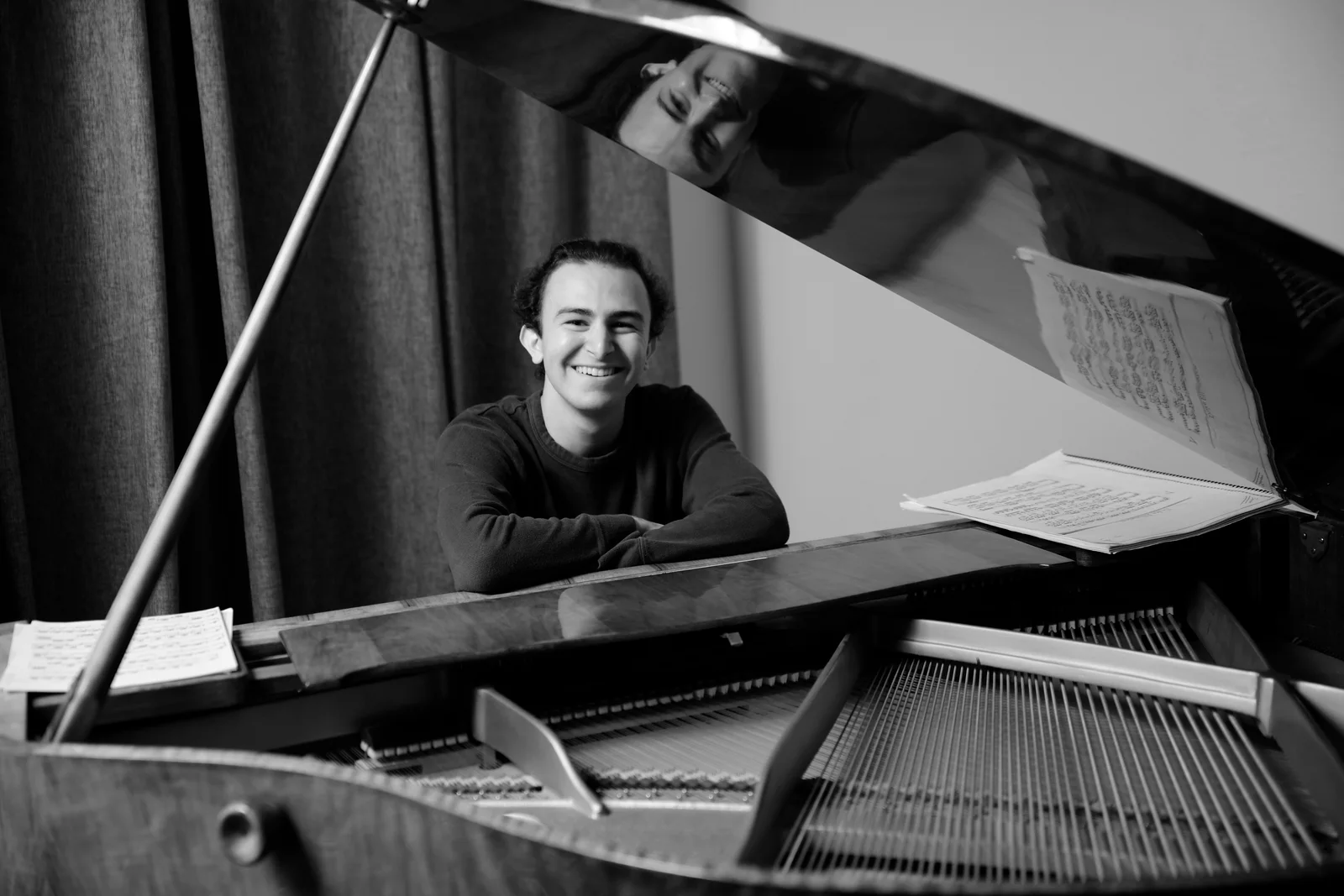 Zane Shihadeh, Stage Director, Composer, Keyboard with minMAX Electroacoustic Orchestra